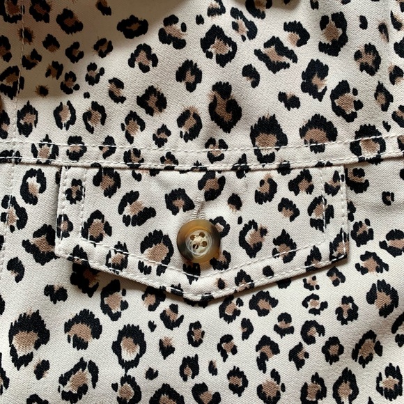 👏 3/$35 👏TanJay Ladies Leopard Print Jacket - Picture 7 of 12